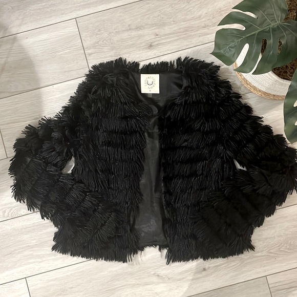 Layered Faux Fur Jacket - Picture 6 of 6